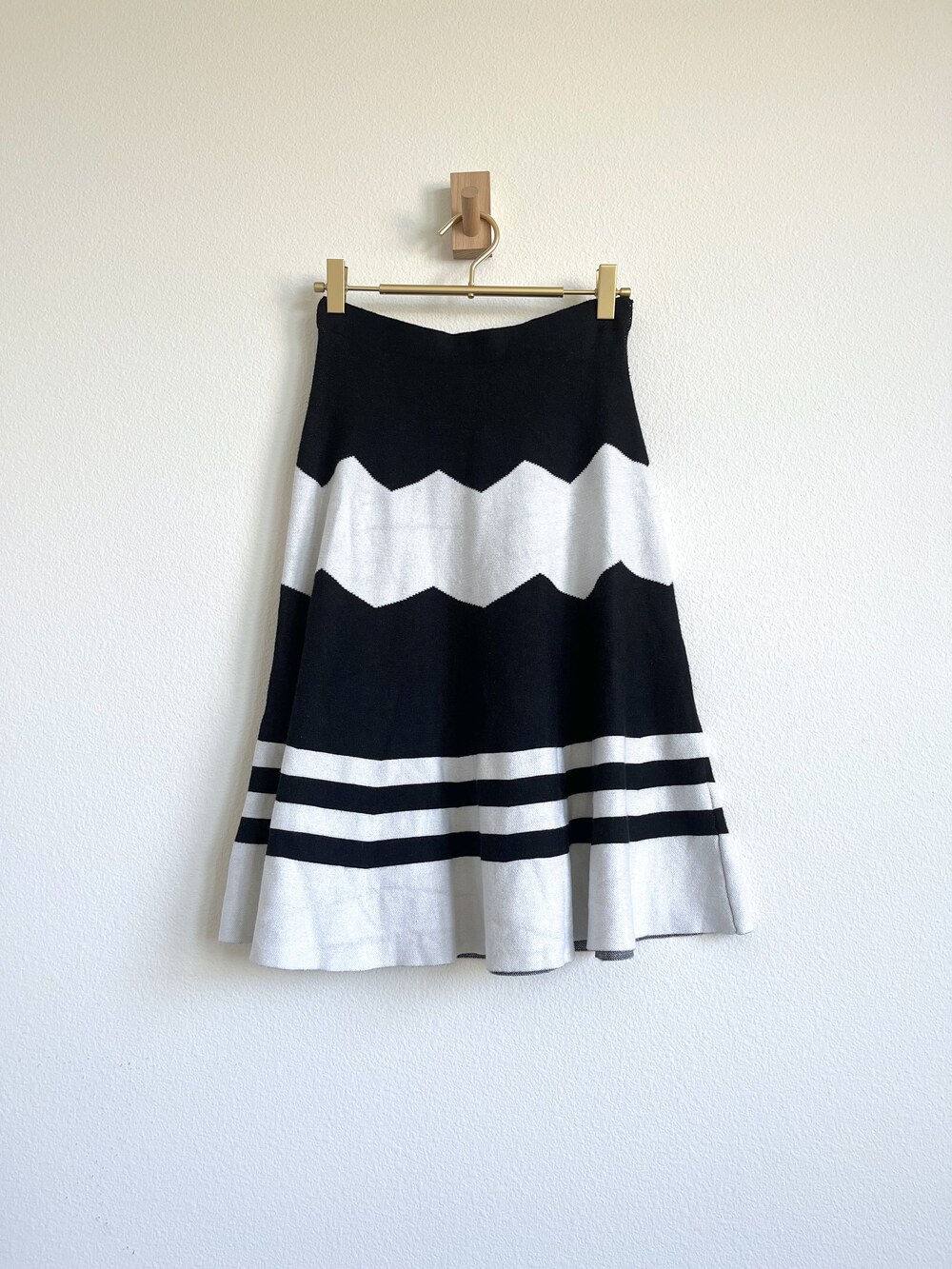 Sioni Mod Retro Indie Geometric Chevron Knit A-Line Midi Skirt - Size S